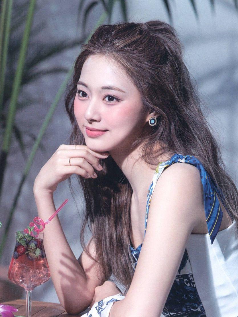 TWICE TZUYU3