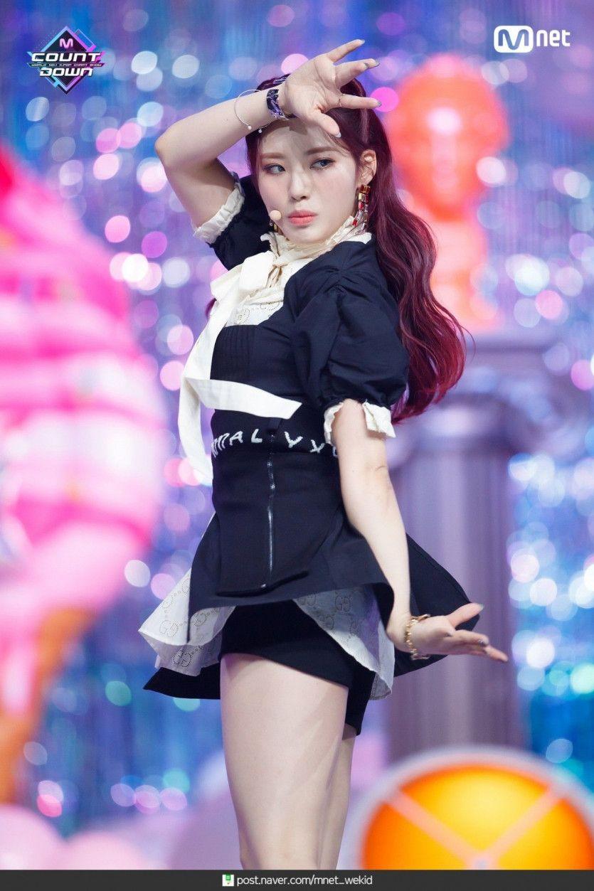 FROMIS9 Park Ji Won1