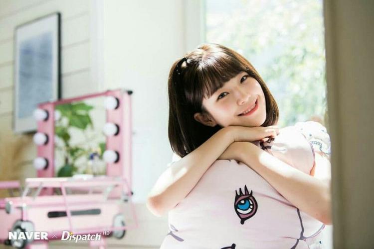 프로미스나인 백지헌1