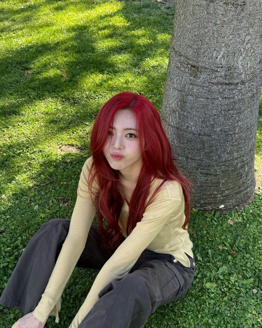 유나8