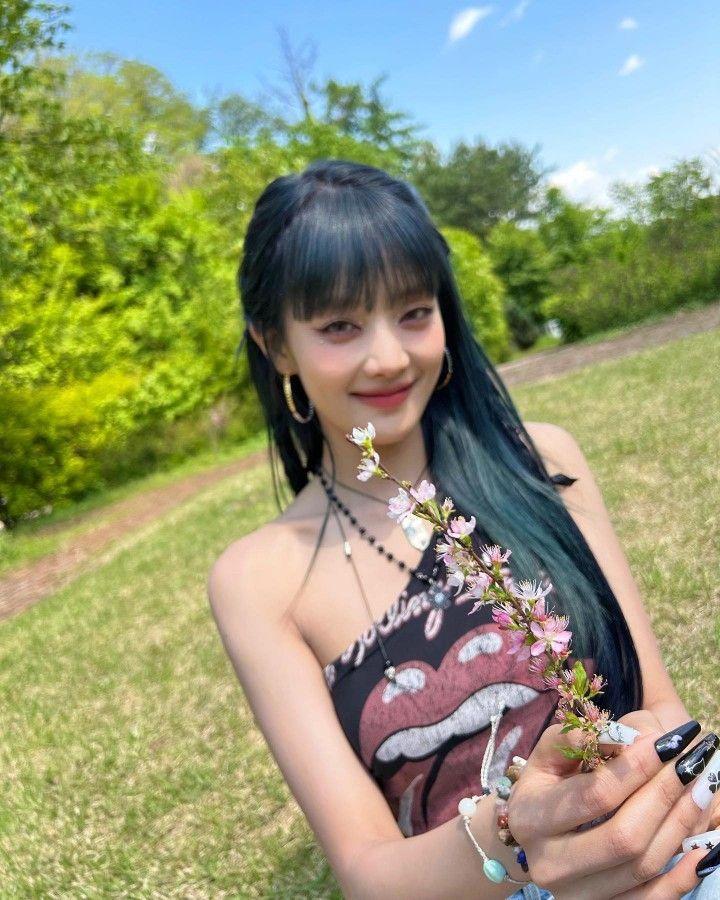 (G)-IDLE MINNIE2