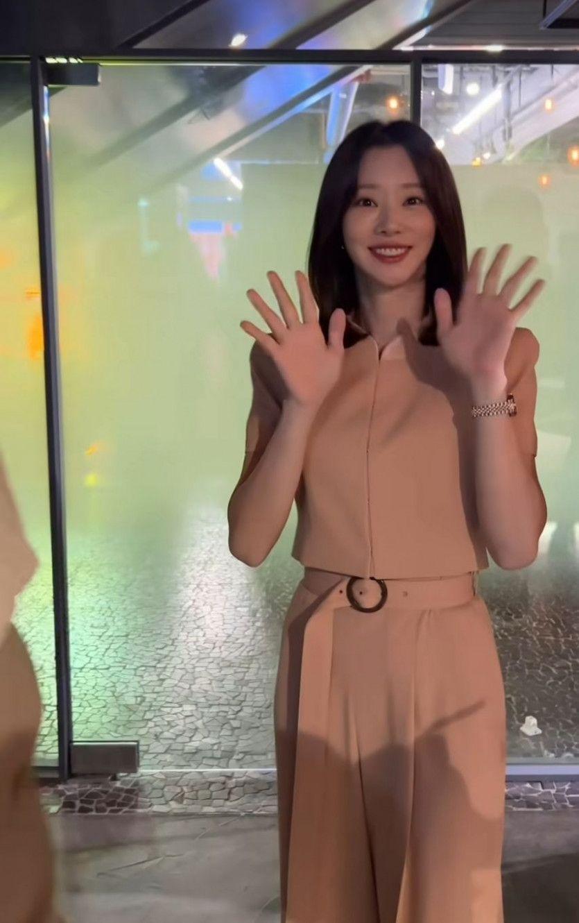 이주빈 실물1