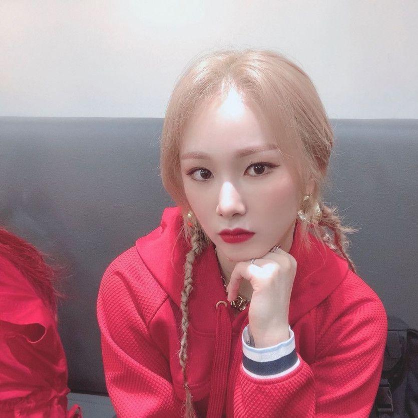 EVERGLOW Mia0