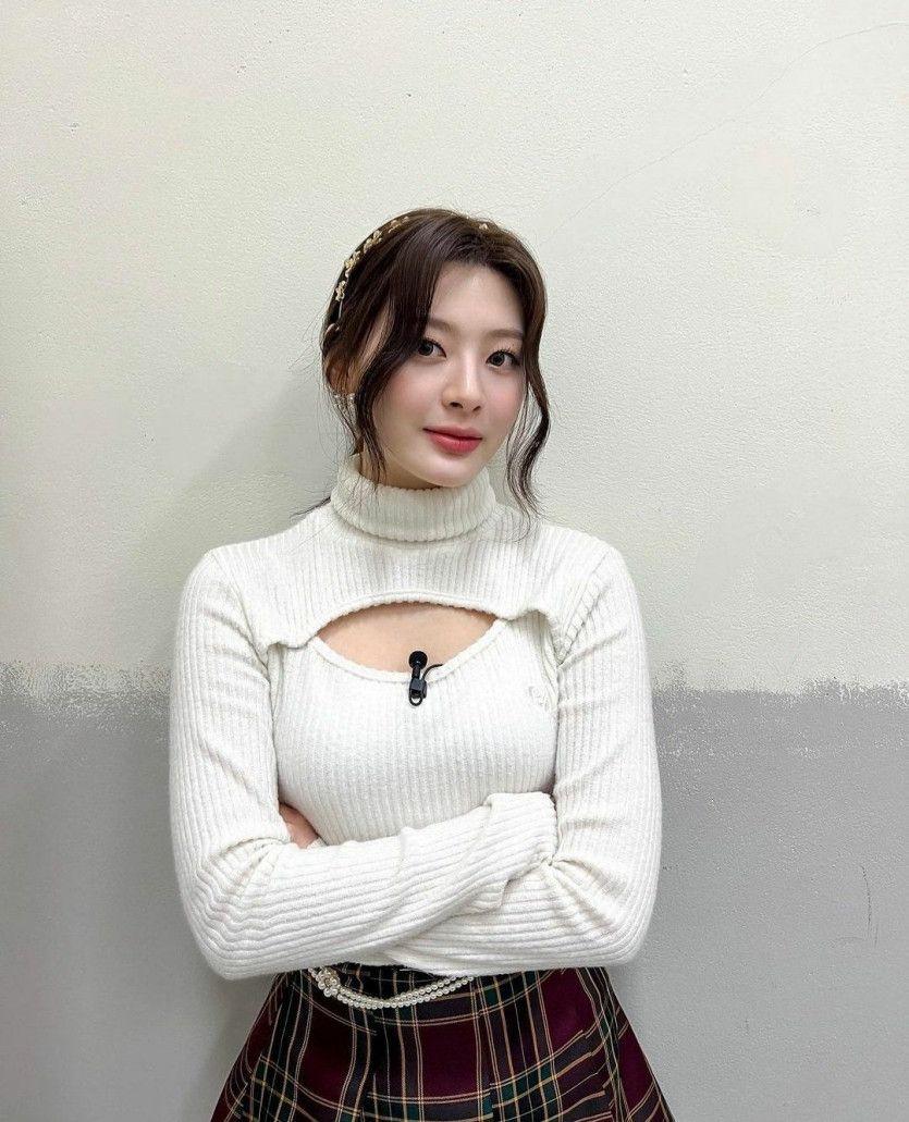 STAYC Seeun1