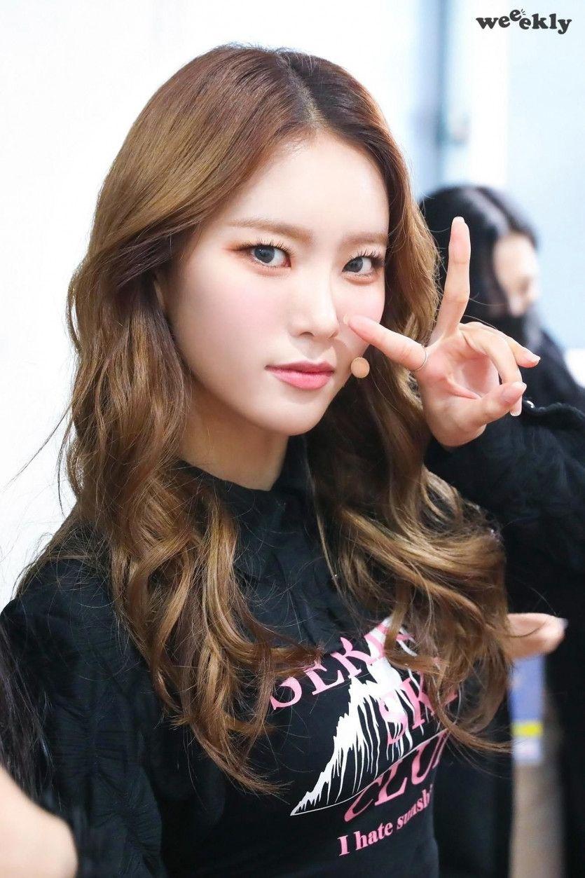 WEEEKLY Kim Ji Min0