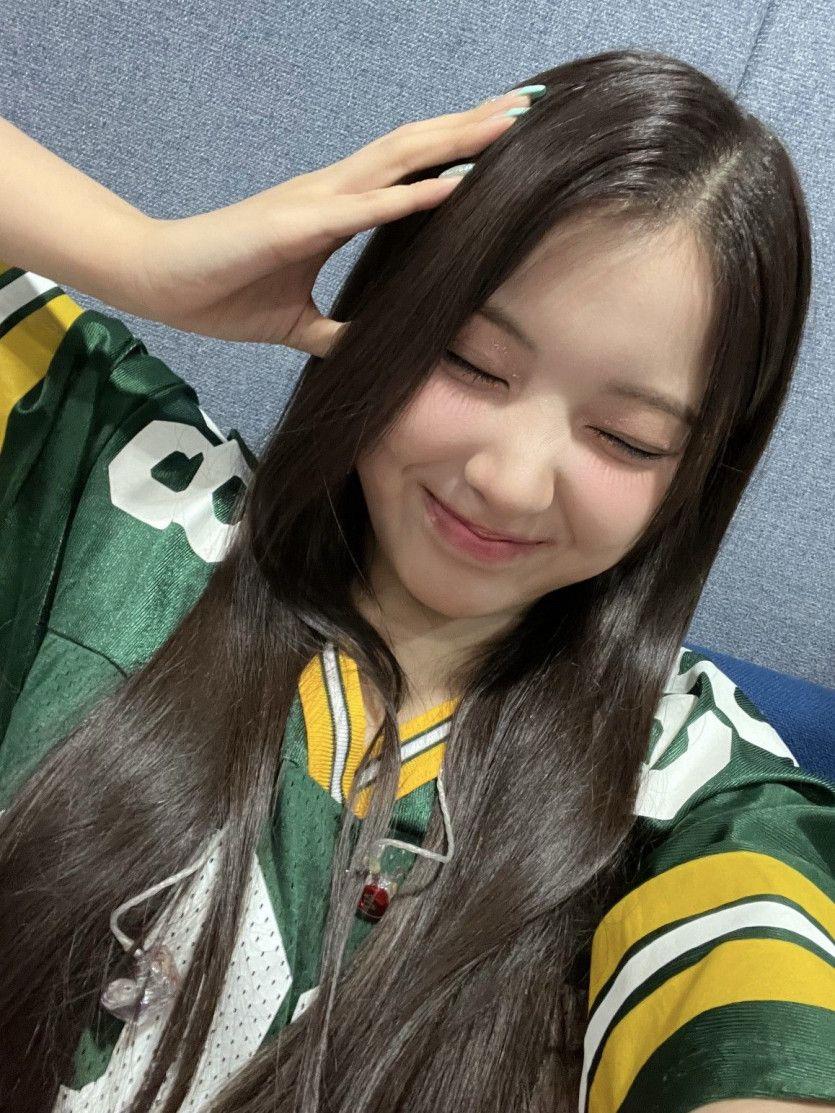 NMIXX jiwoo1