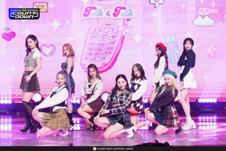 FROMIS9 Park Ji Won1