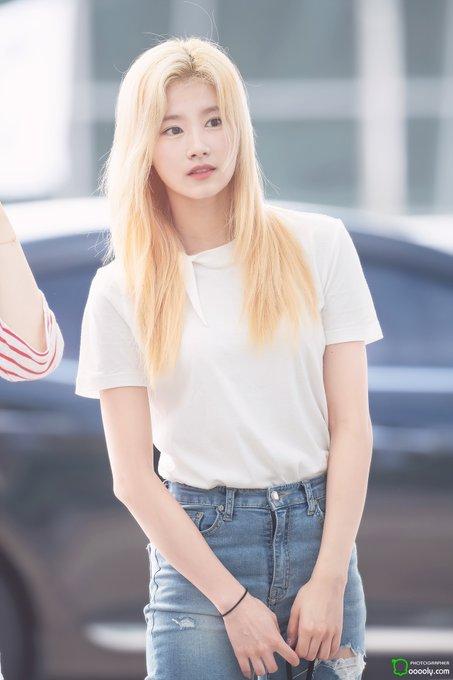 TWICE 사나0