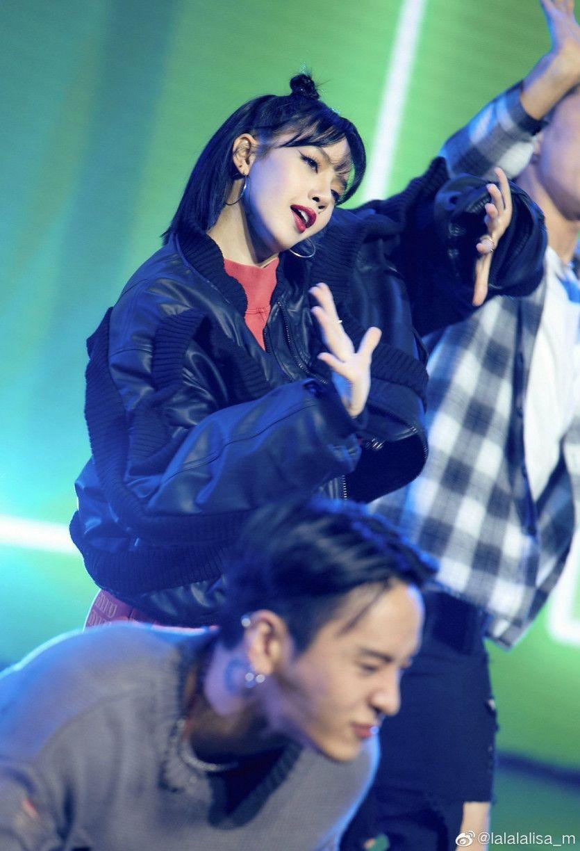 블랙핑크 리사2
