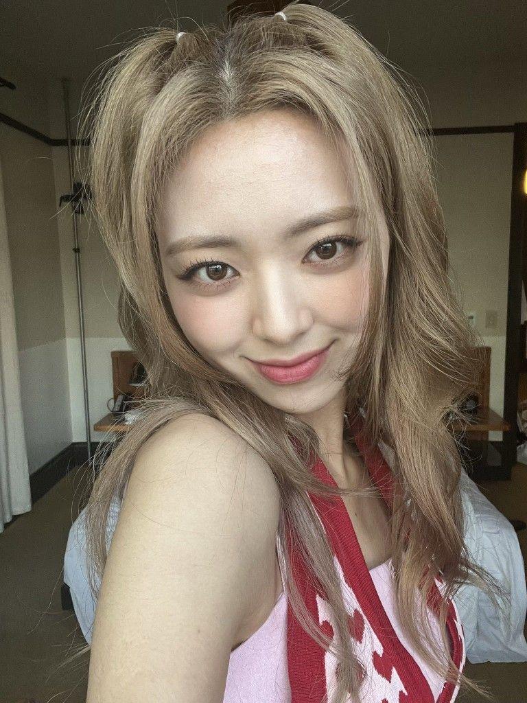 ITZY Yuna2