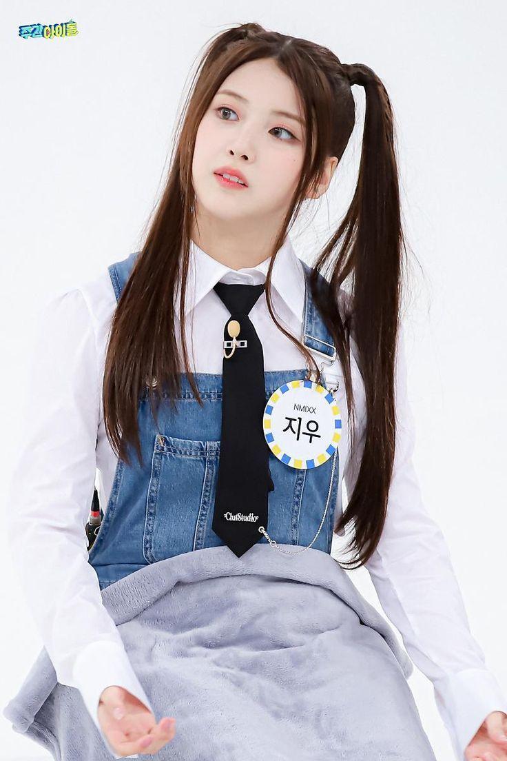 NMIXX Jiwoo0