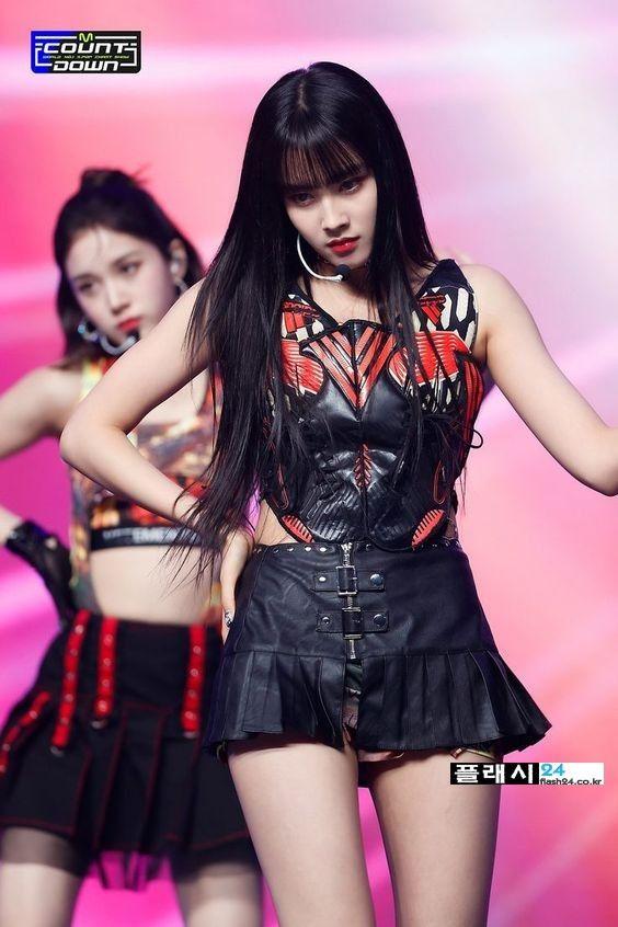 스테이씨 윤1