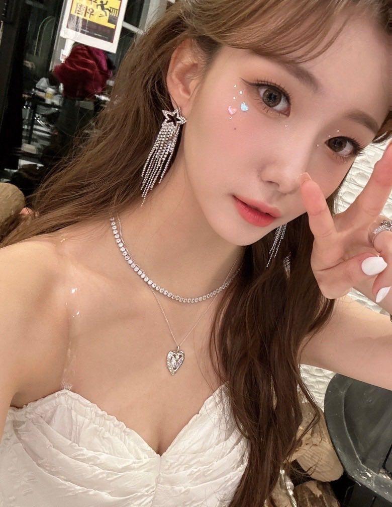 KEP1ER YOUNGEUN0