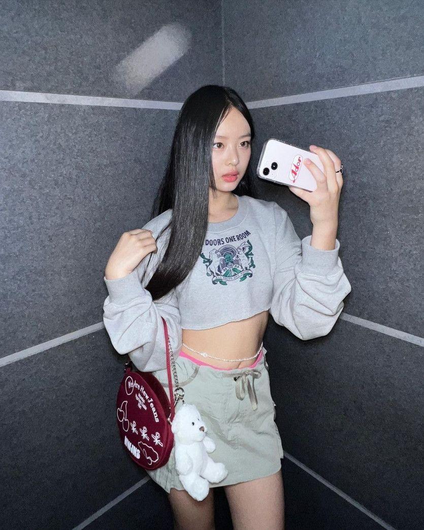 NewJeans Hanni0
