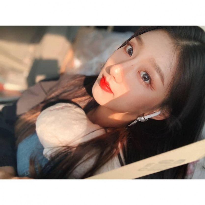 러블리즈 예인 인스타4