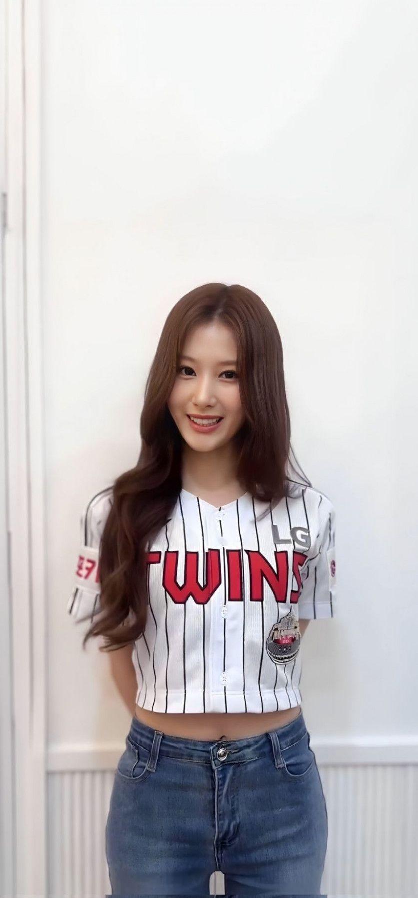 사나 (트와이스)0