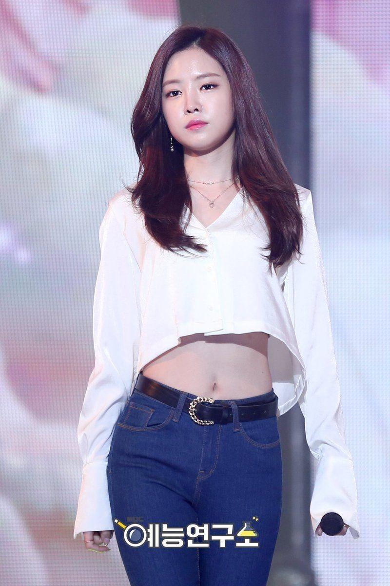 Son Na Eun0