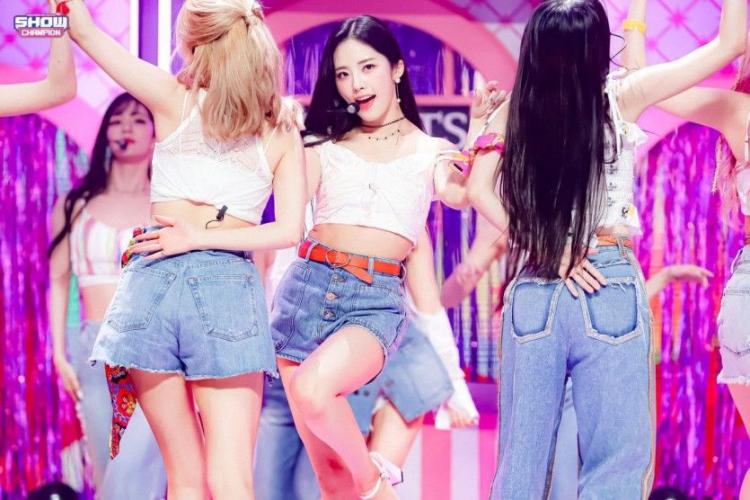 FROMIS9 Park Ji Won0