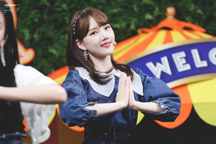 여자친구 예린 은하 (정듀오).jpg2
