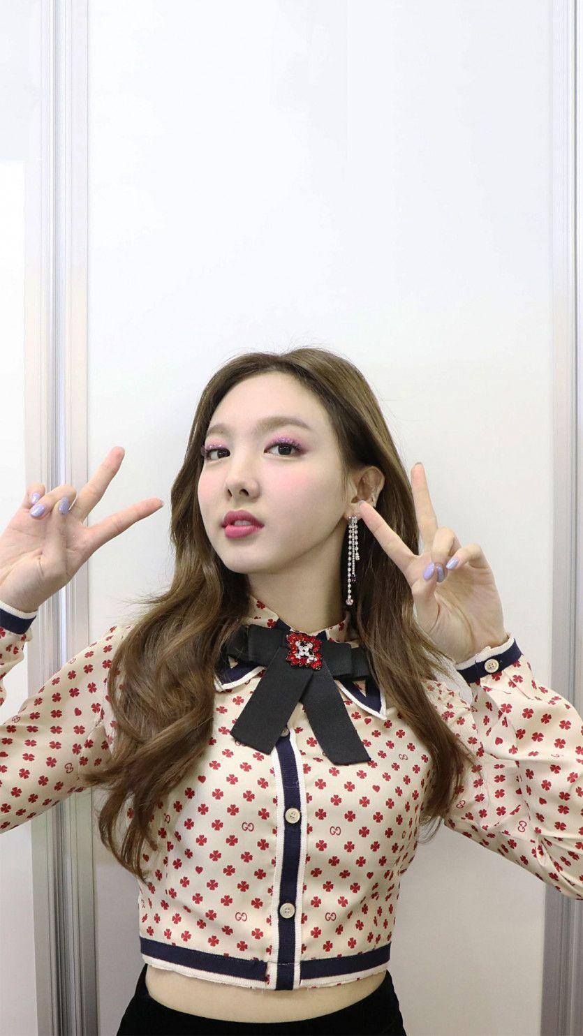TWICE Nayeon1