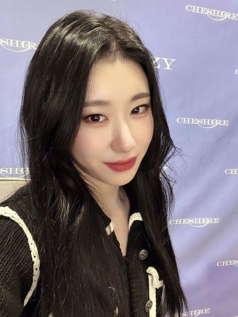 ITZY Chaeryeong1