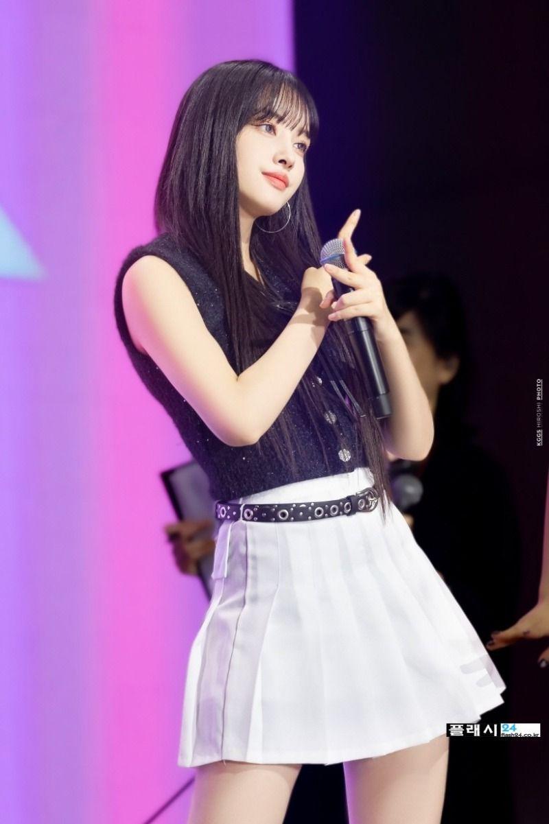 스테이씨 윤1