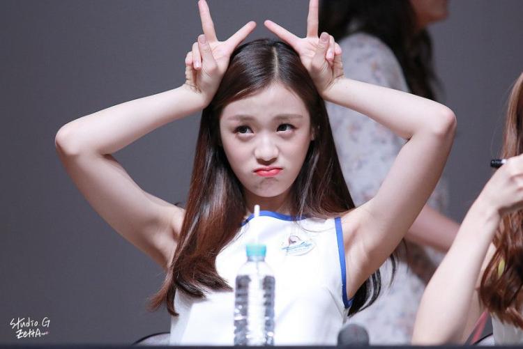 에이프릴 진솔 팬싸인회1