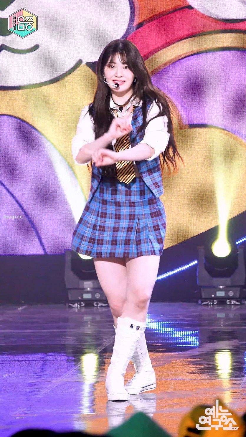 STAYC Seeun1