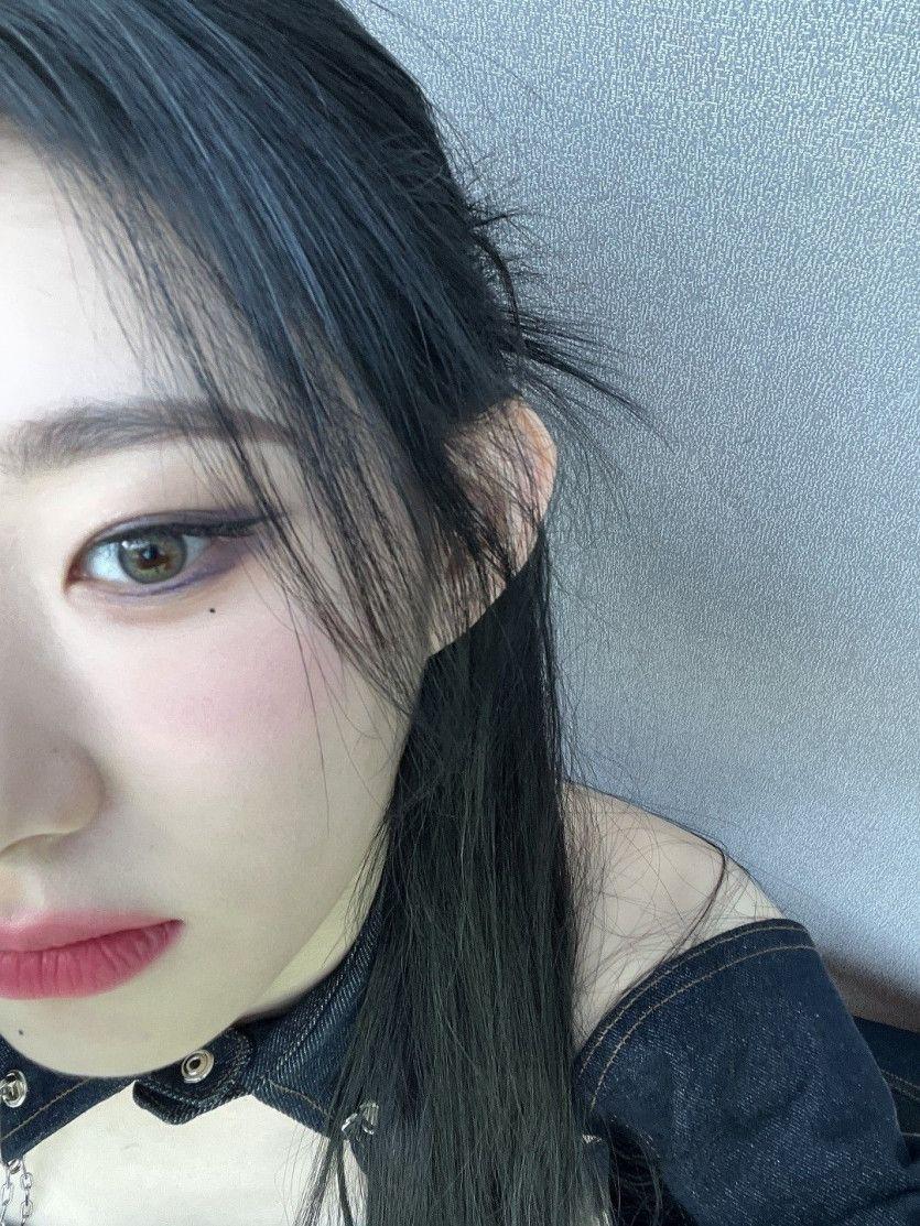 ITZY Chaeryeong0