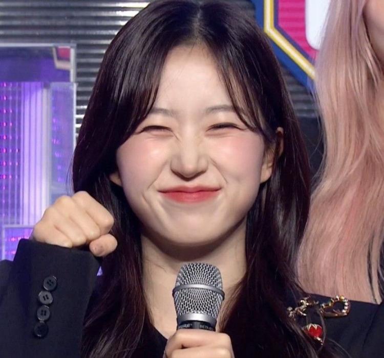NMIXX haewon3