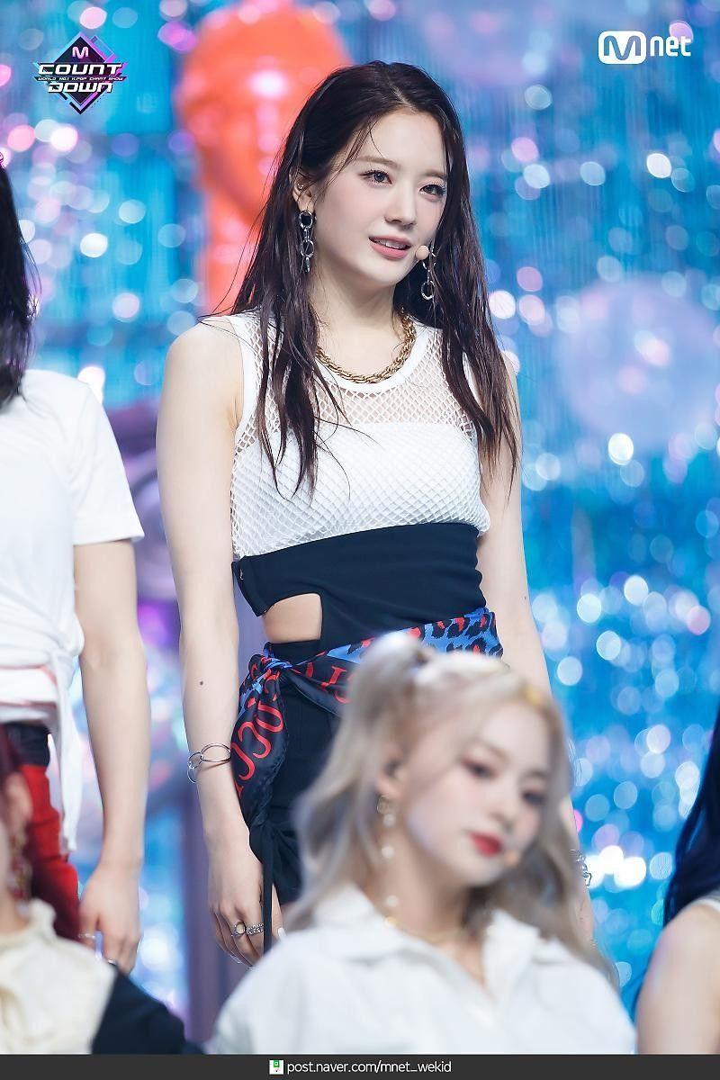 FROMIS9 Jang Gyuri1