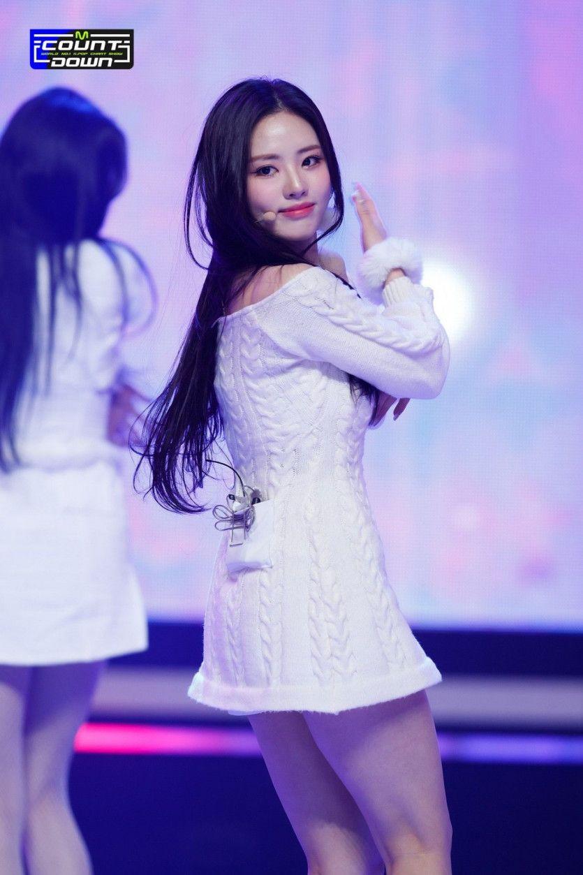 FROMIS9 Park Ji Won0