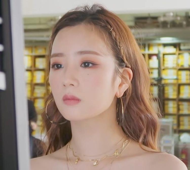 윤보미4