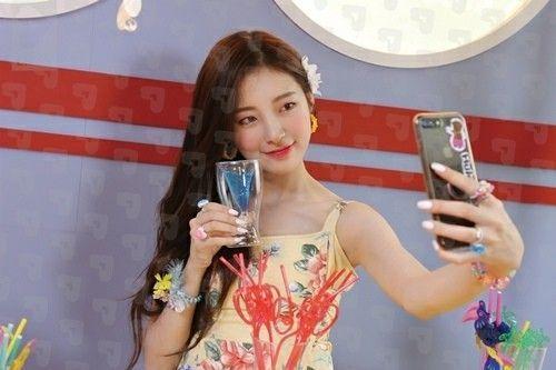 OH MY GIRL Arin1