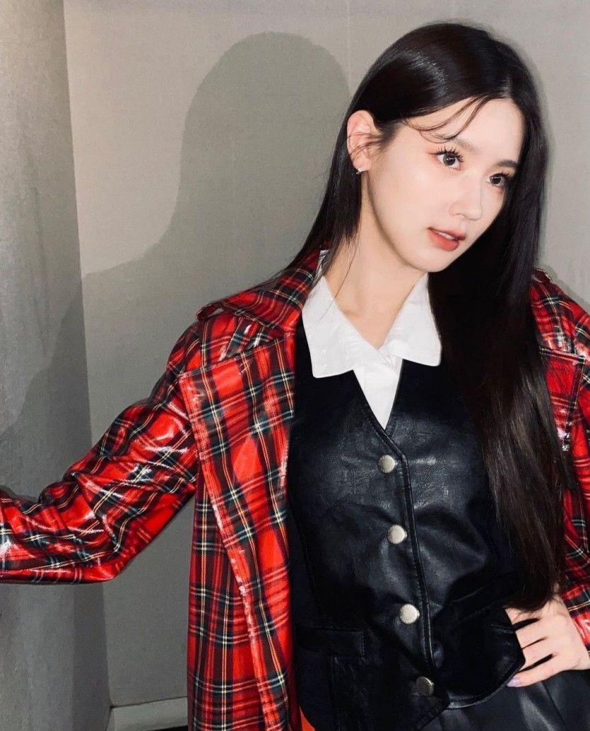 (G)I-DLE miyeon1
