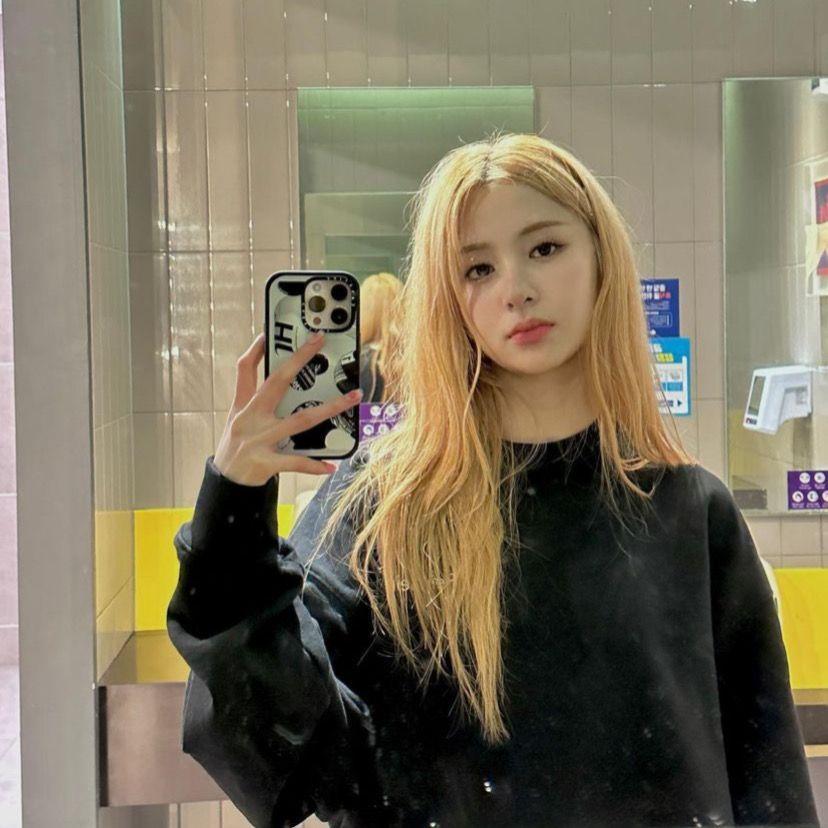 LE-SSERAFIM Yunjin1