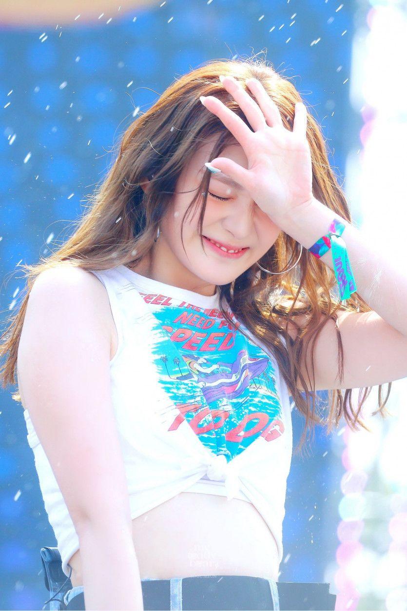 STAYC Seeun1