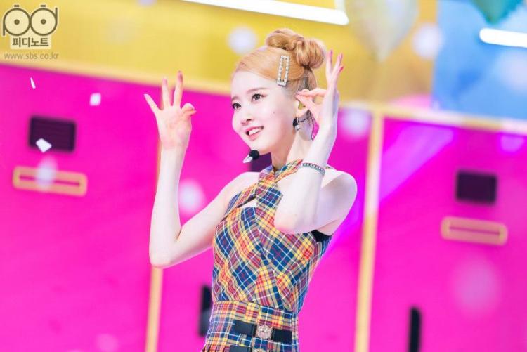 STAYC SIEUN3