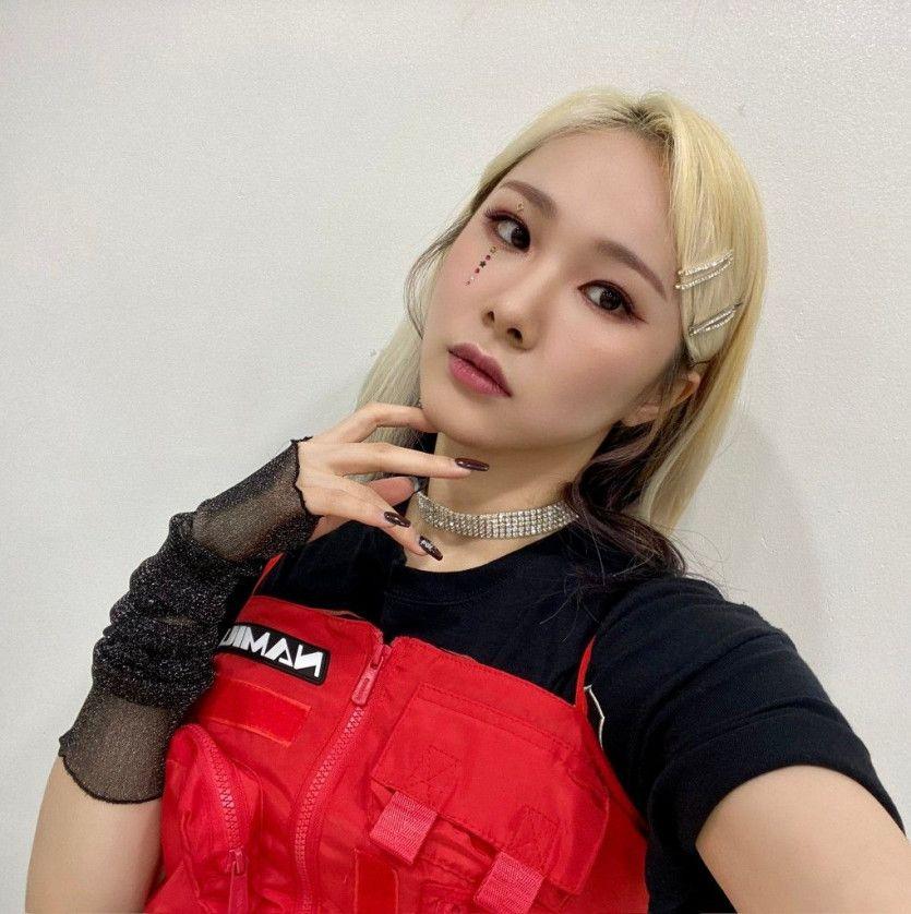 EVERGLOW MIA0