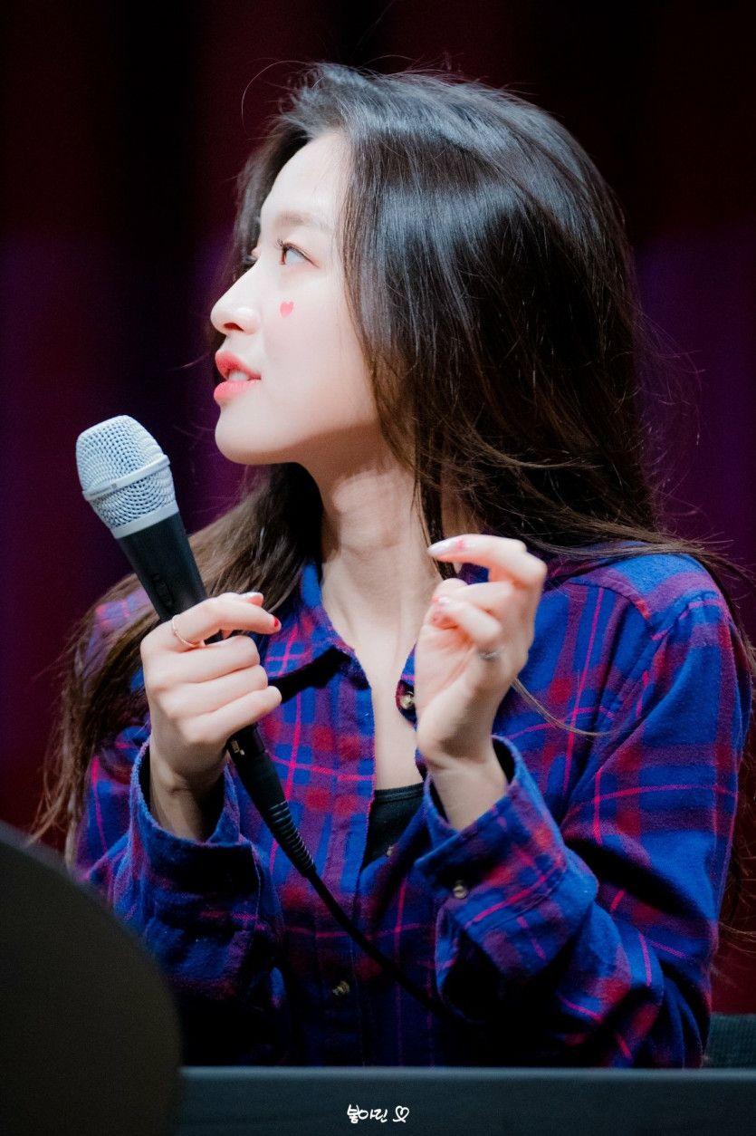 OH MY GIRL Arin1
