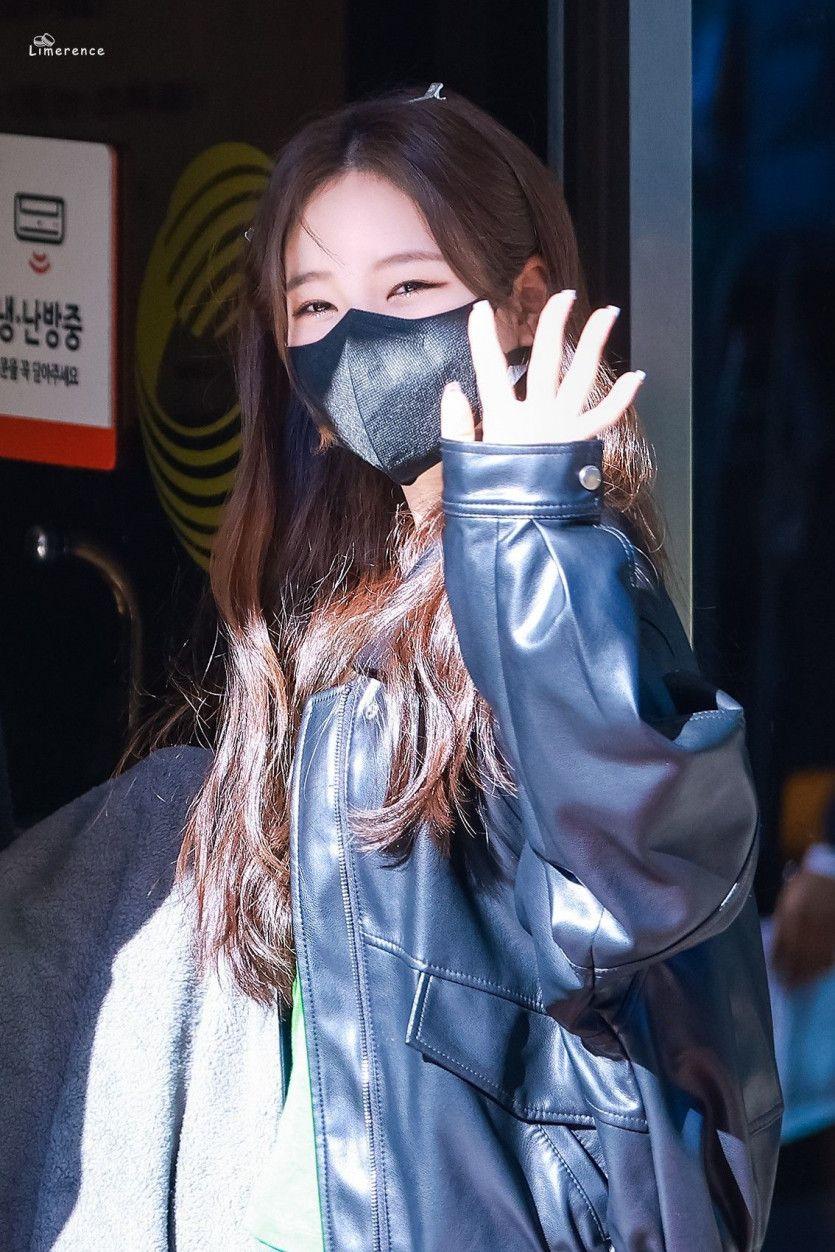 WEEEKLY Soojin3