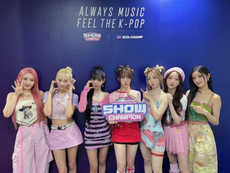 PURPLE KISS MORI KOYUKI1