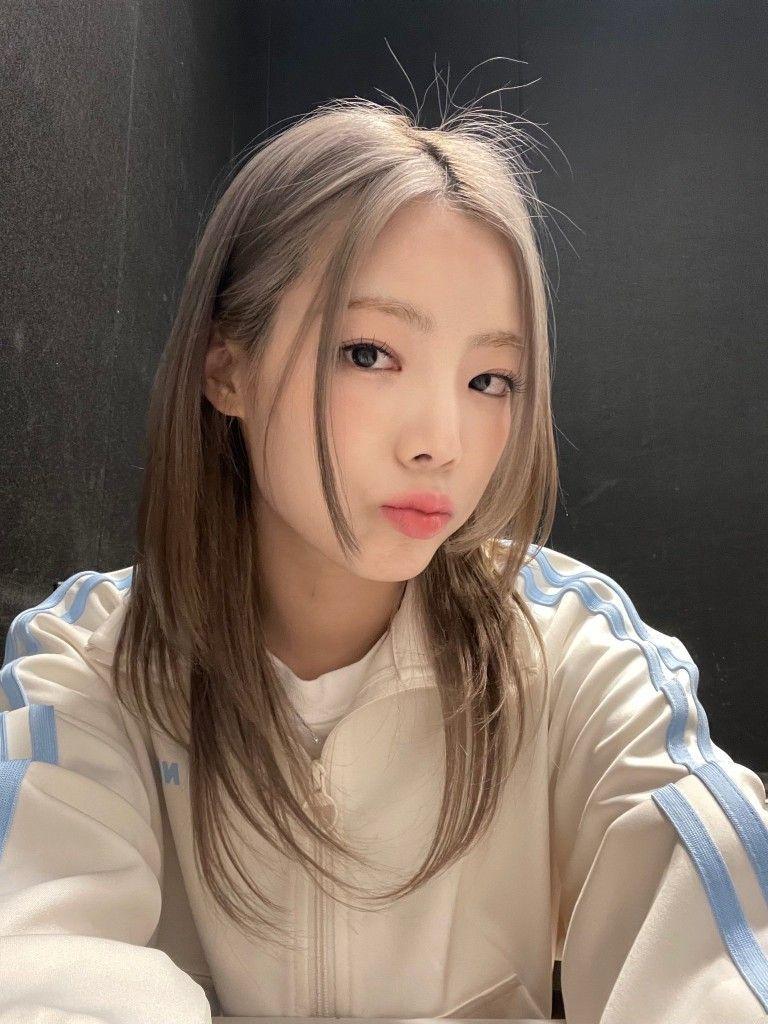 PURPLE KISS  NA GOEUN1