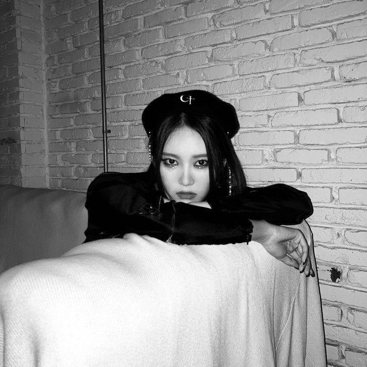 WEEEKLY Kim Ji Min1