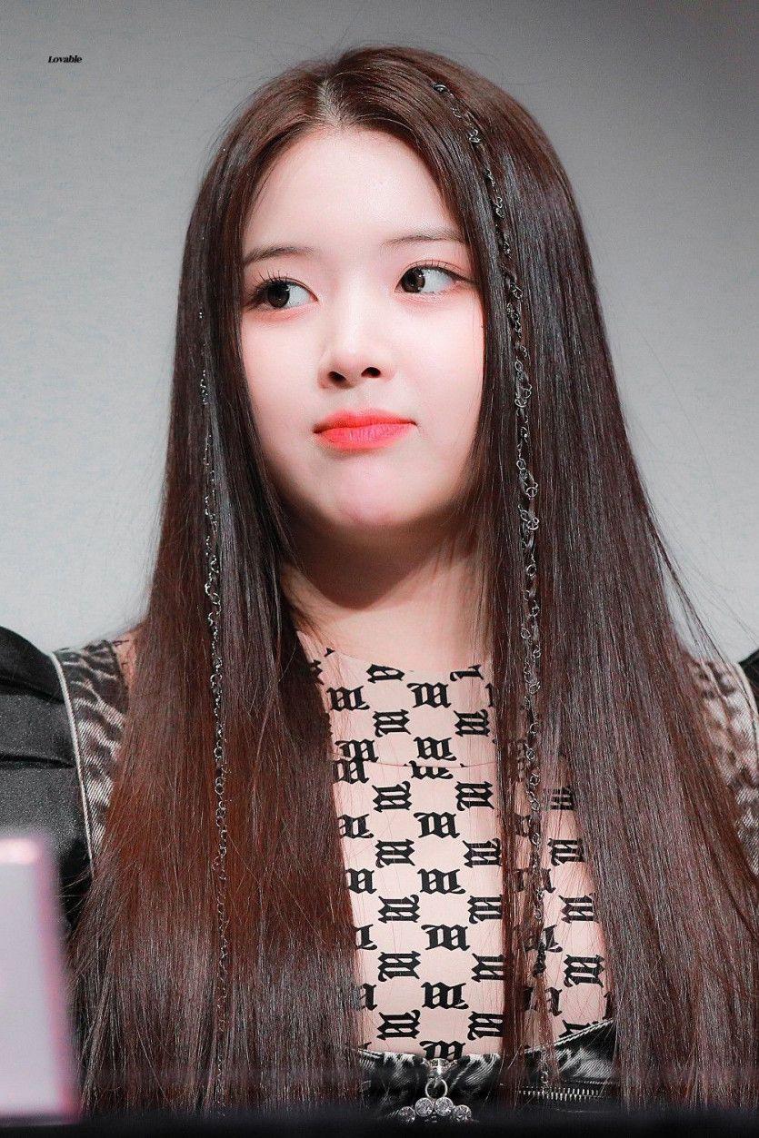 NMIXX jiwoo1