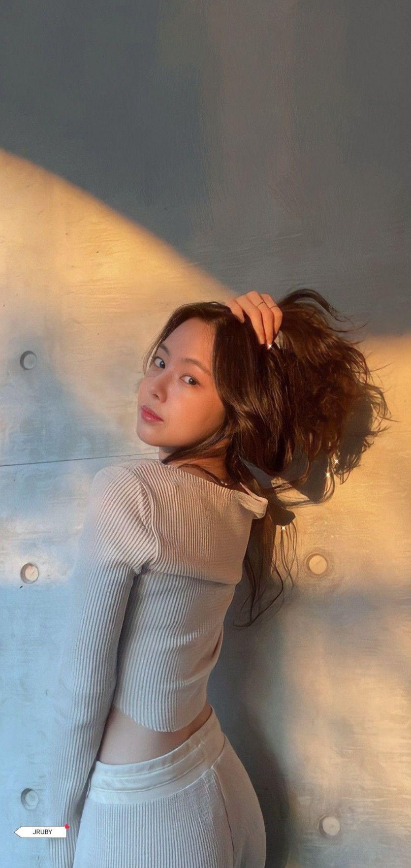 Son Na Eun2