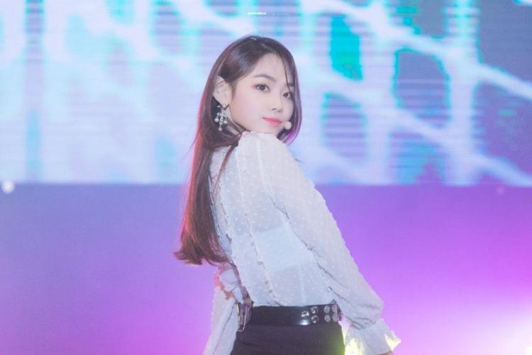 예쁜 강미나 - 1805262