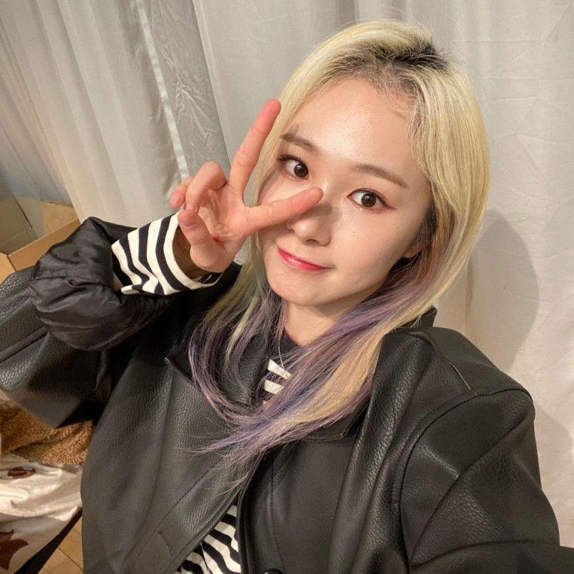 EVERGLOW Mia1