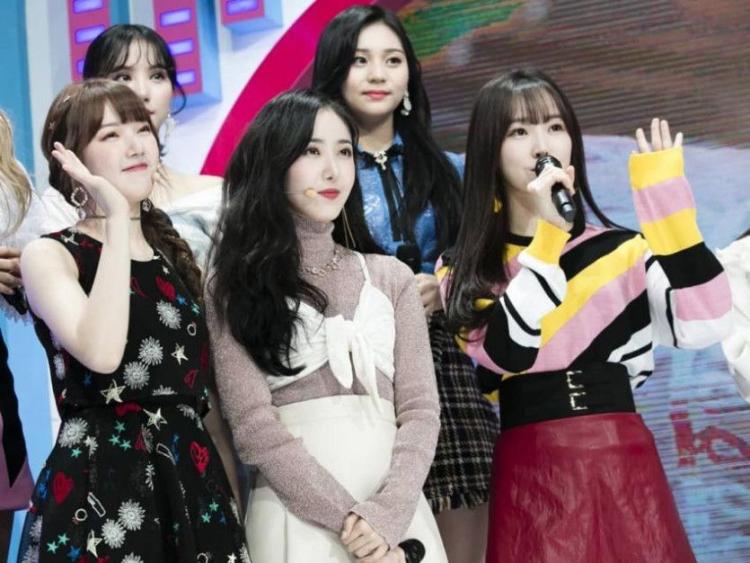 190127 인기가요 여자친구 비하인드 컷.JPG1