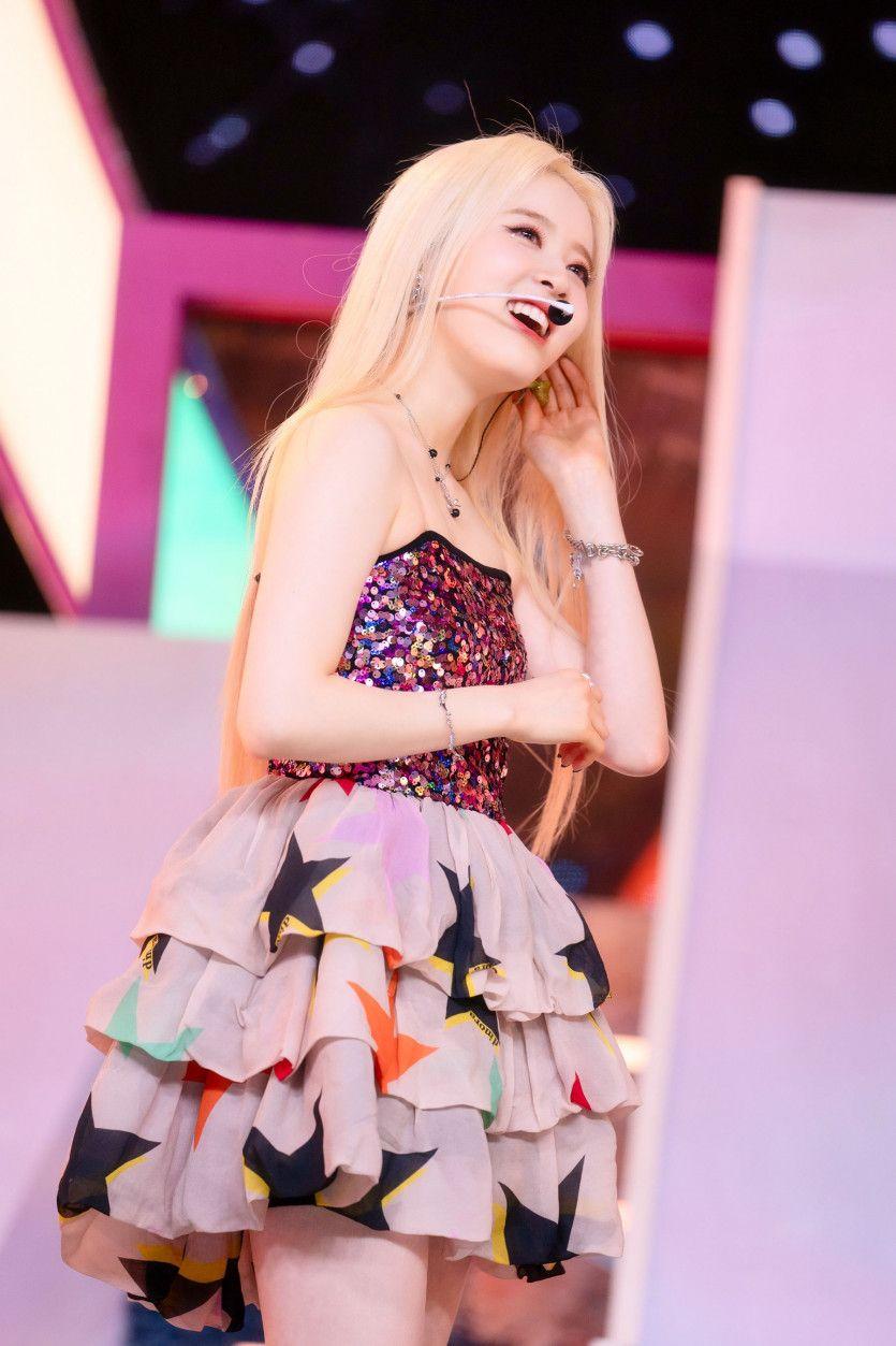 STAYC SIEUN2